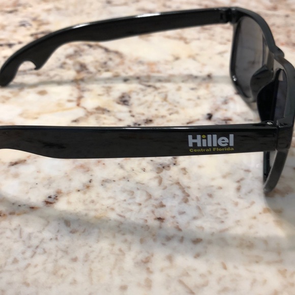 Hillel central Florida sunglasses black rectangle - Picture 3 of 5